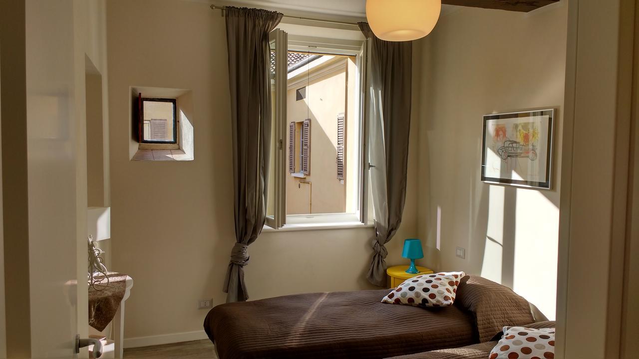 Heart Of Parma Apartment ภายนอก รูปภาพ